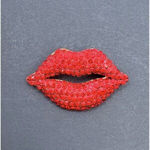 Vintage Red Lips Brooch Sparkling Pavé Crystals Love Kiss Valentines Glamourous